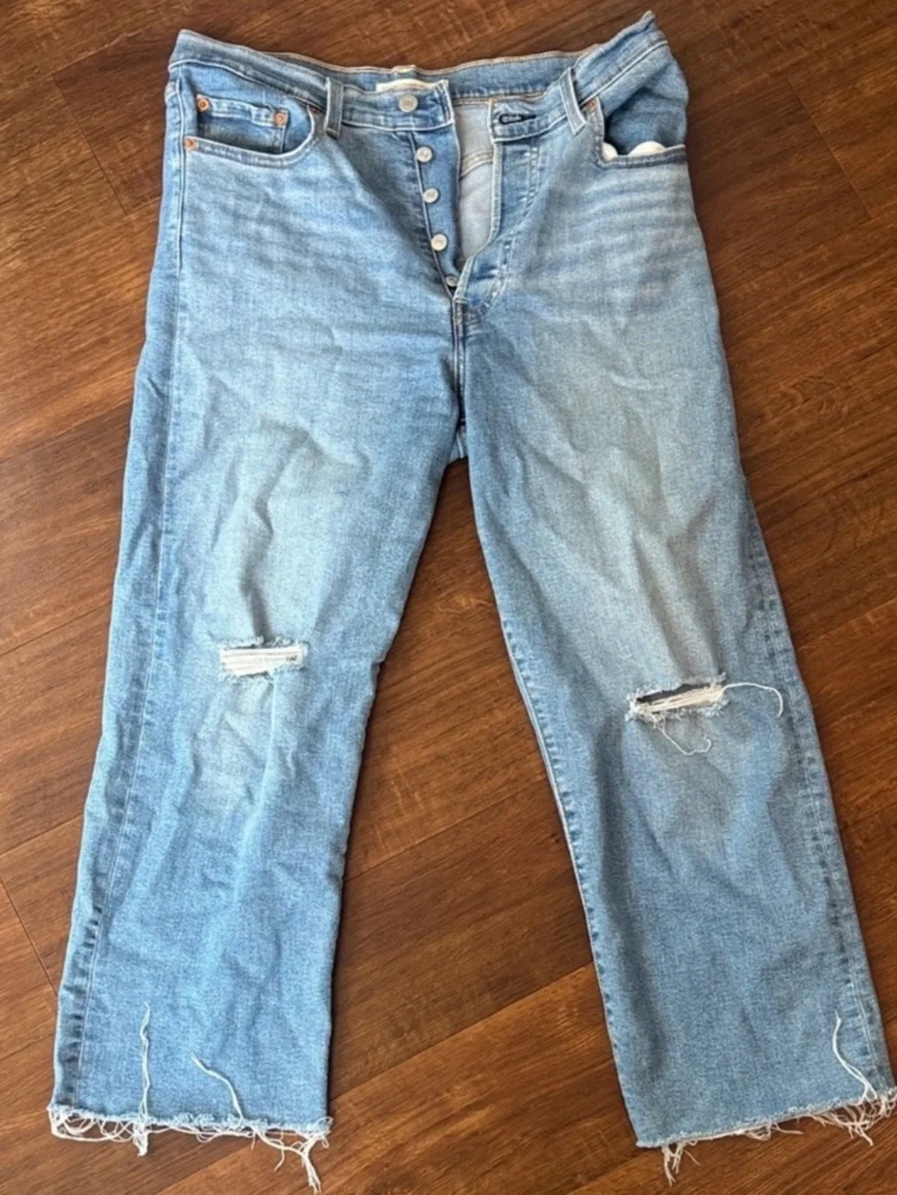 Levi's Ribcage Jeans - Picture 4 of 5